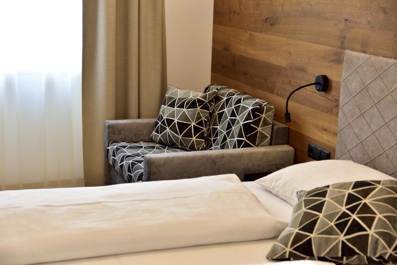 Hotel Krone Brunico Kültér fotó