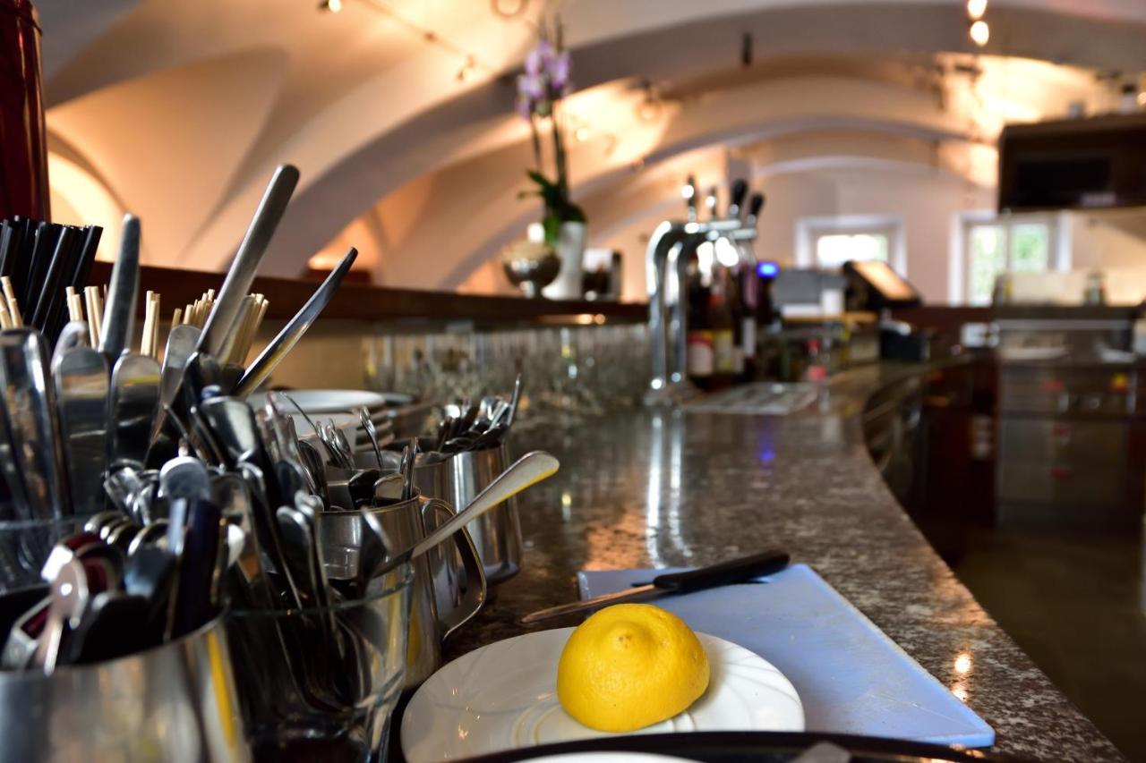 Hotel Krone Brunico Kültér fotó