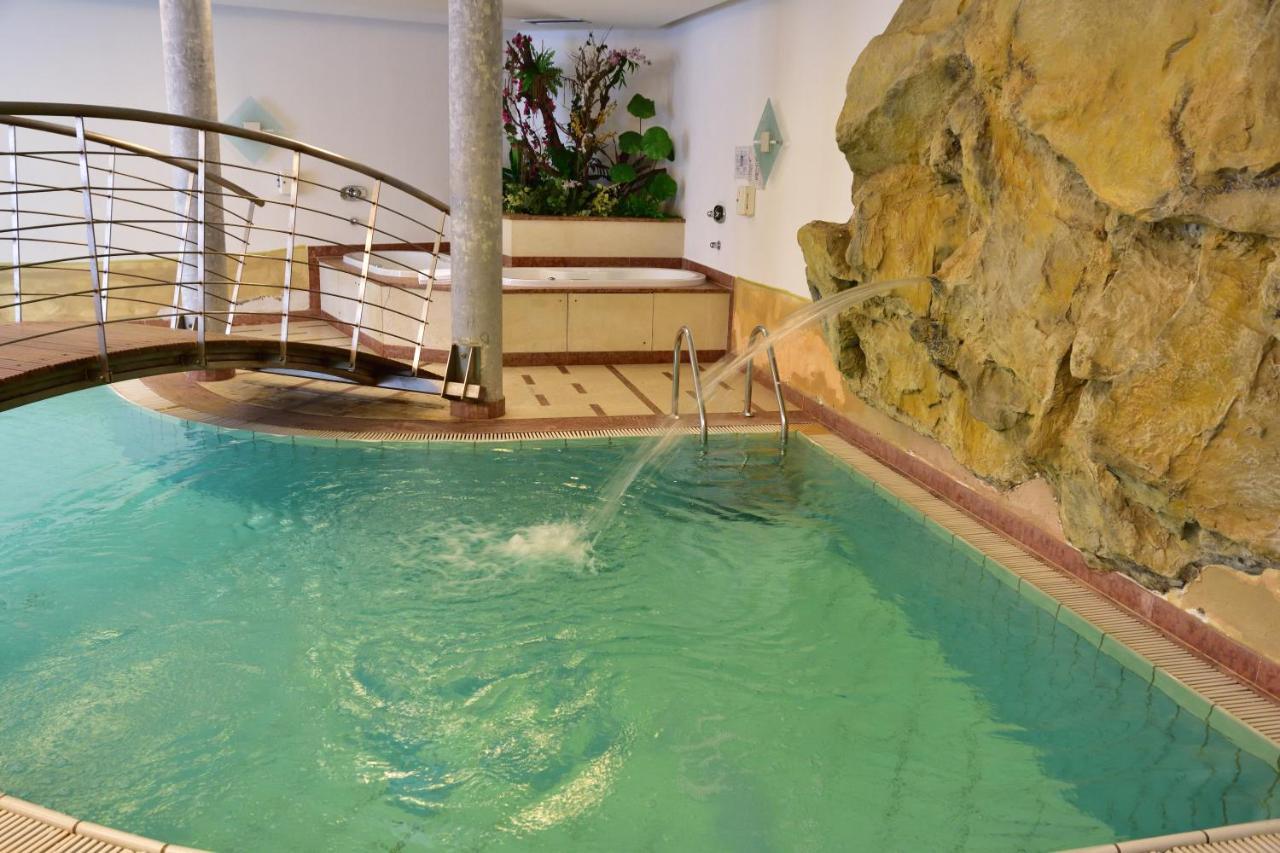 Hotel Krone Brunico Kültér fotó